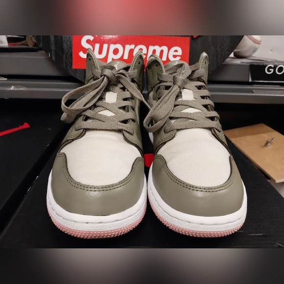 jordan 1 mid trooper bleached coral